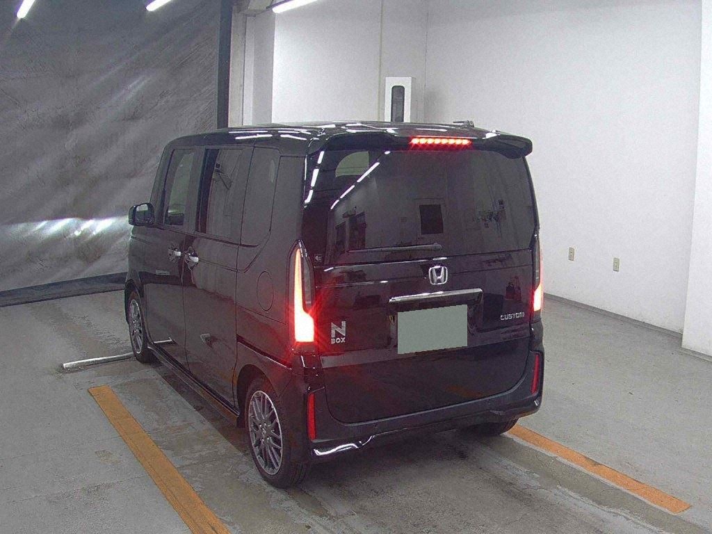 2024 HONDA N-BOX CUSTOM TURBO photo 2