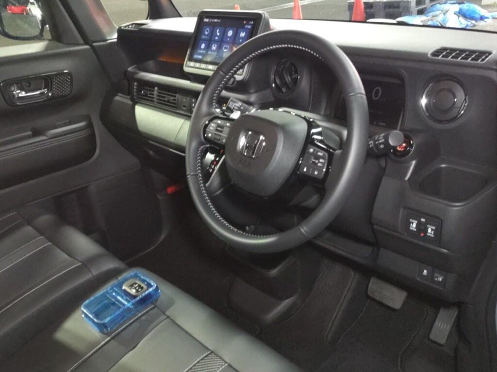 2025 HONDA N-BOX CUSTOM TURBO COORDINATE STYLE TWO TONE photo 3