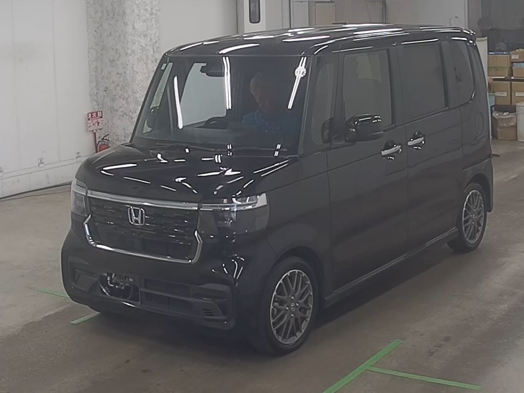 2024 HONDA N-BOX CUSTOM TURBO photo 4