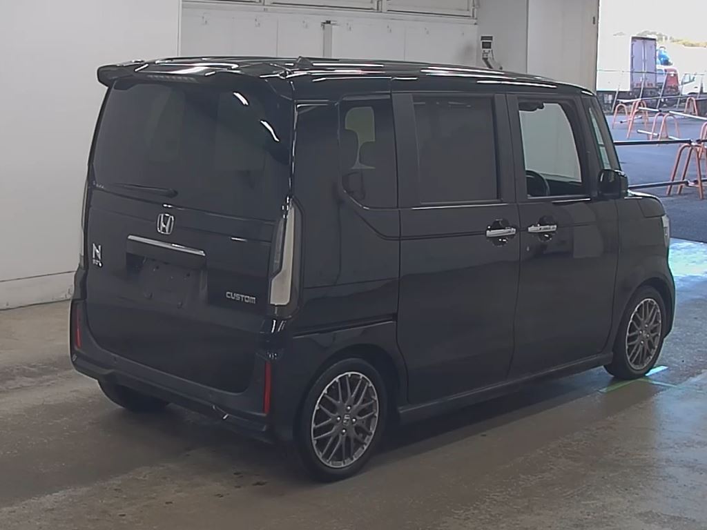 2024 HONDA N-BOX CUSTOM TURBO photo 5