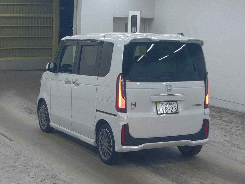 2024 HONDA N-BOX CUSTOM TURBO photo 2