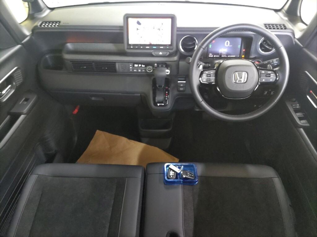 2025 HONDA N-BOX CUSTOM TURBO photo 3