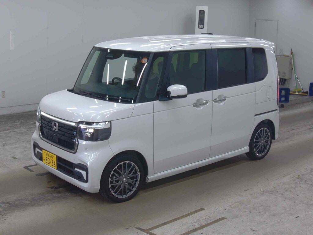 2025 HONDA N-BOX CUSTOM TURBO photo 4