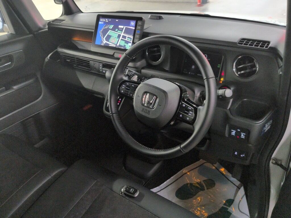 2025 HONDA N-BOX CUSTOM TURBO photo 3