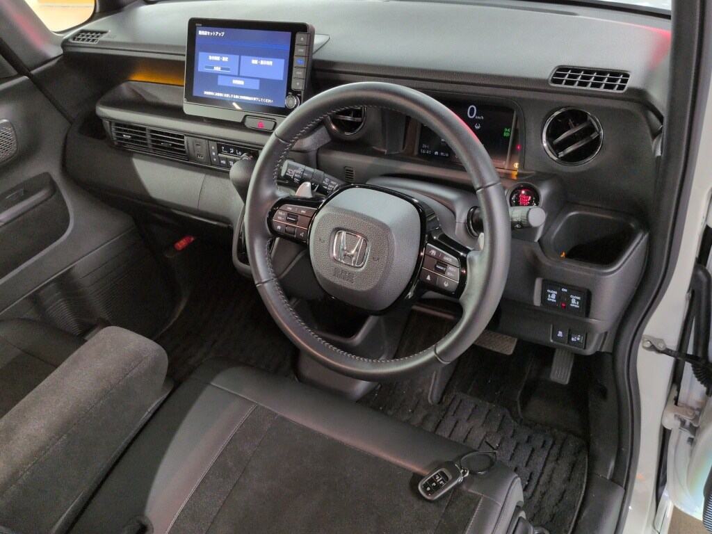 2024 HONDA N-BOX CUSTOM TURBO photo 3