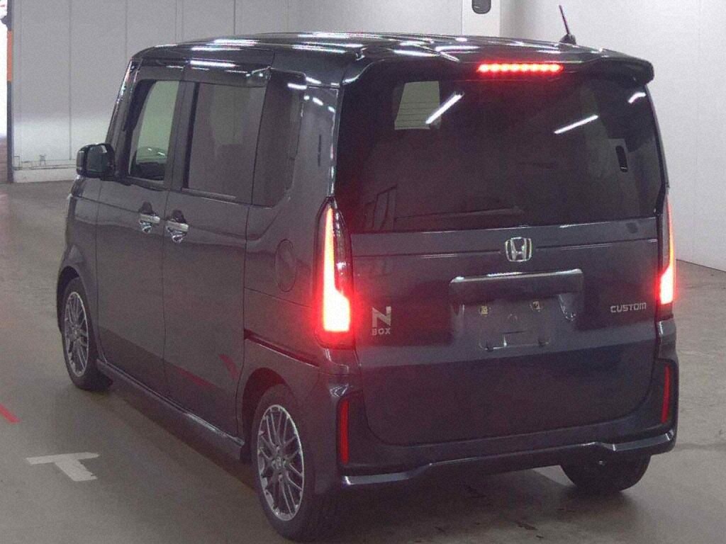 2023 HONDA N-BOX CUSTOM TURBO photo 4