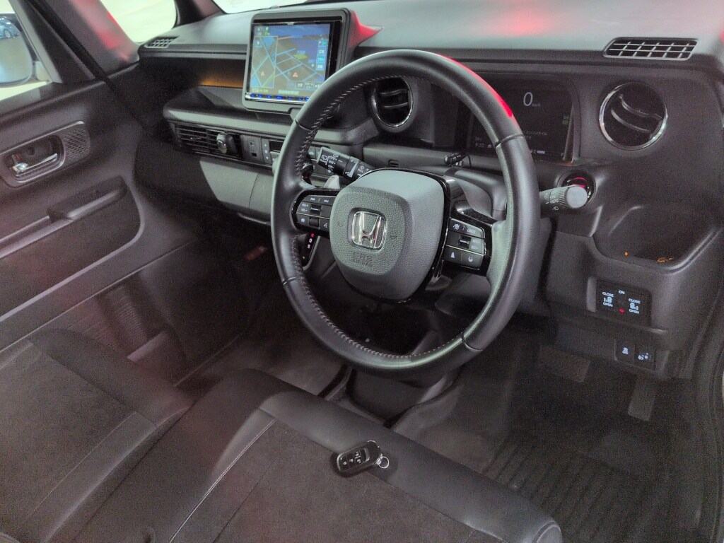 2024 HONDA N-BOX CUSTOM TURBO photo 3