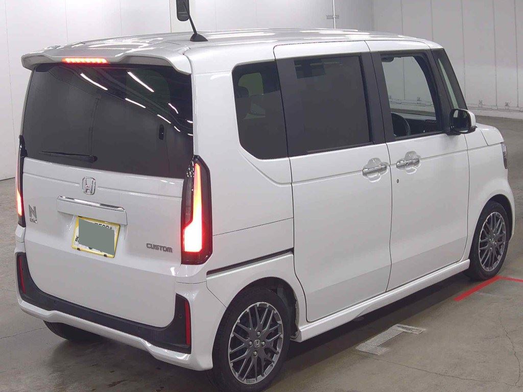 2024 HONDA N-BOX CUSTOM TURBO photo 5