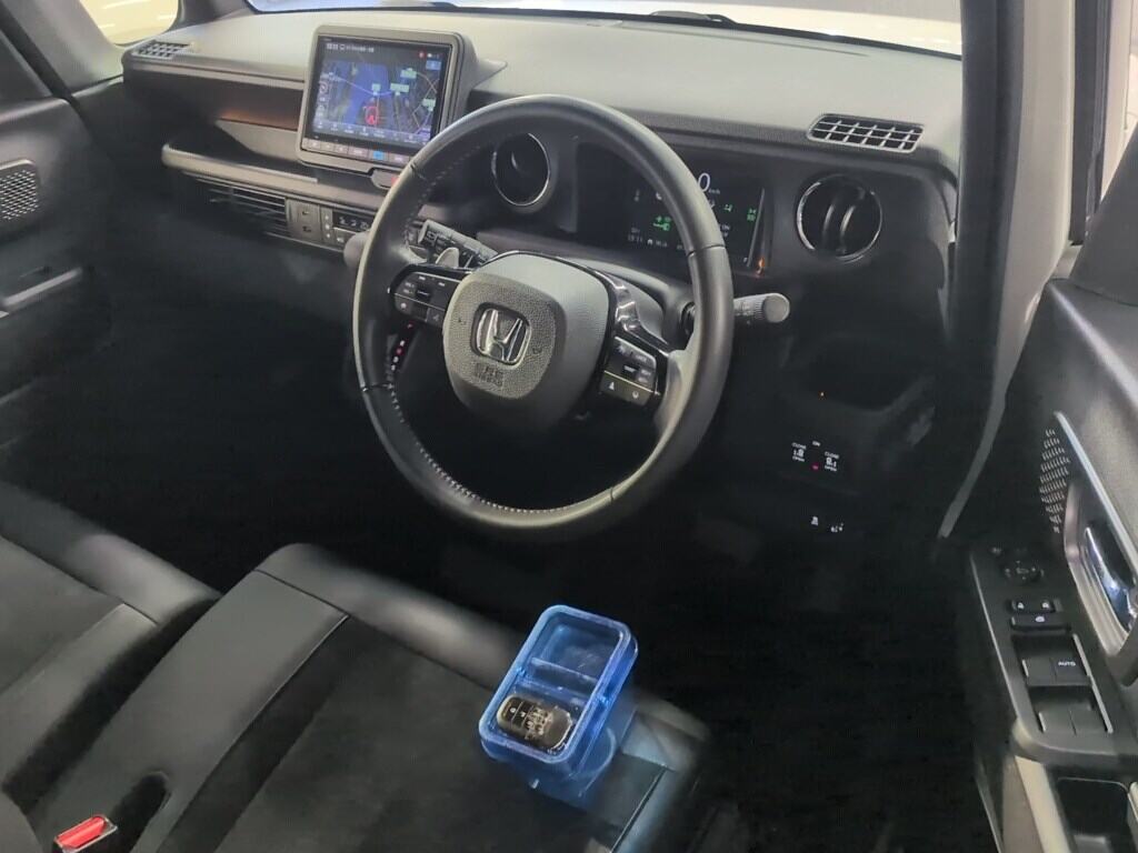 2023 HONDA N-BOX CUSTOM TURBO photo 3