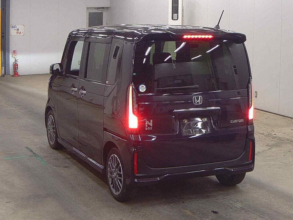 2024 HONDA N-BOX CUSTOM TURBO photo 2