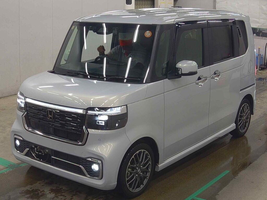 2023 HONDA N-BOX CUSTOM TURBO photo 4