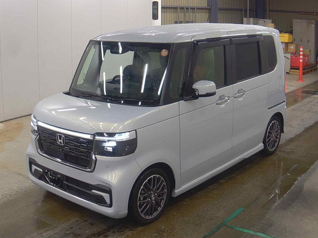 2023 HONDA N-BOX CUSTOM TURBO photo 4