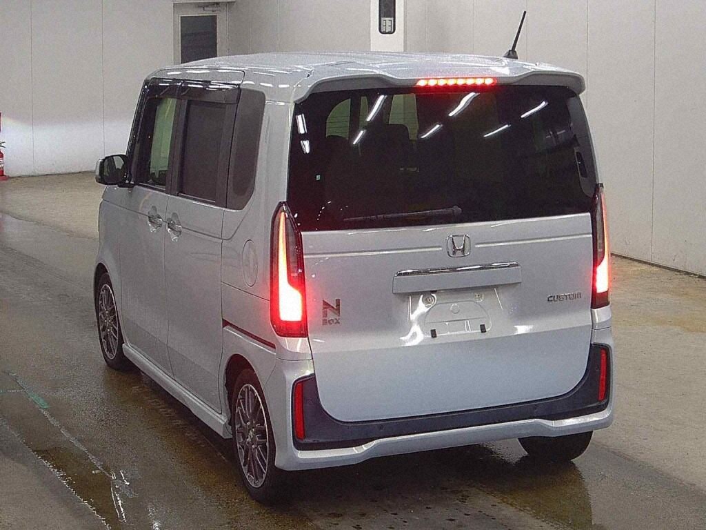 2023 HONDA N-BOX CUSTOM TURBO photo 2