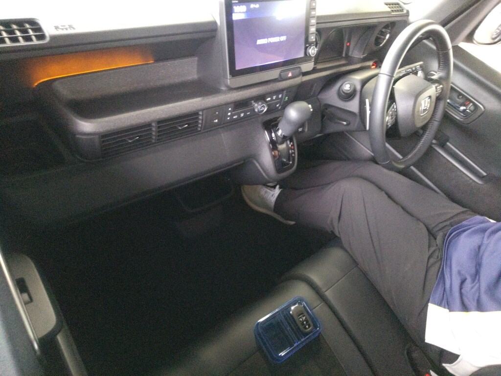 2025 HONDA N-BOX CUSTOM TURBO photo 3