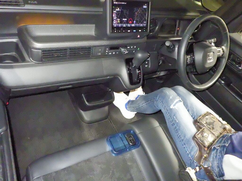 2024 HONDA N-BOX CUSTOM TURBO photo 5