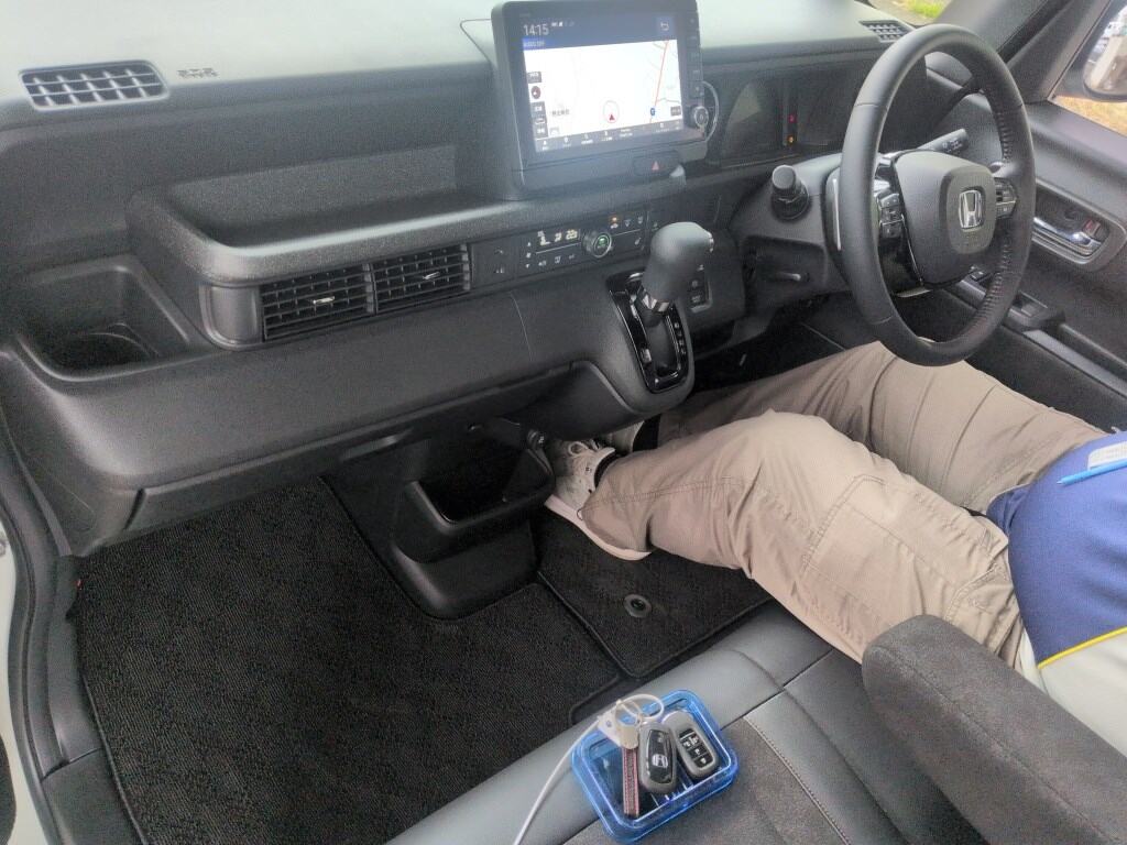 2025 HONDA N-BOX CUSTOM TURBO photo 3