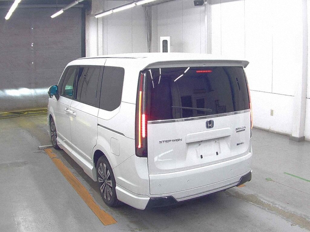 2023 HONDA STEPWAGON SPADA EHEV SPADA PREMIUM LINE photo 2