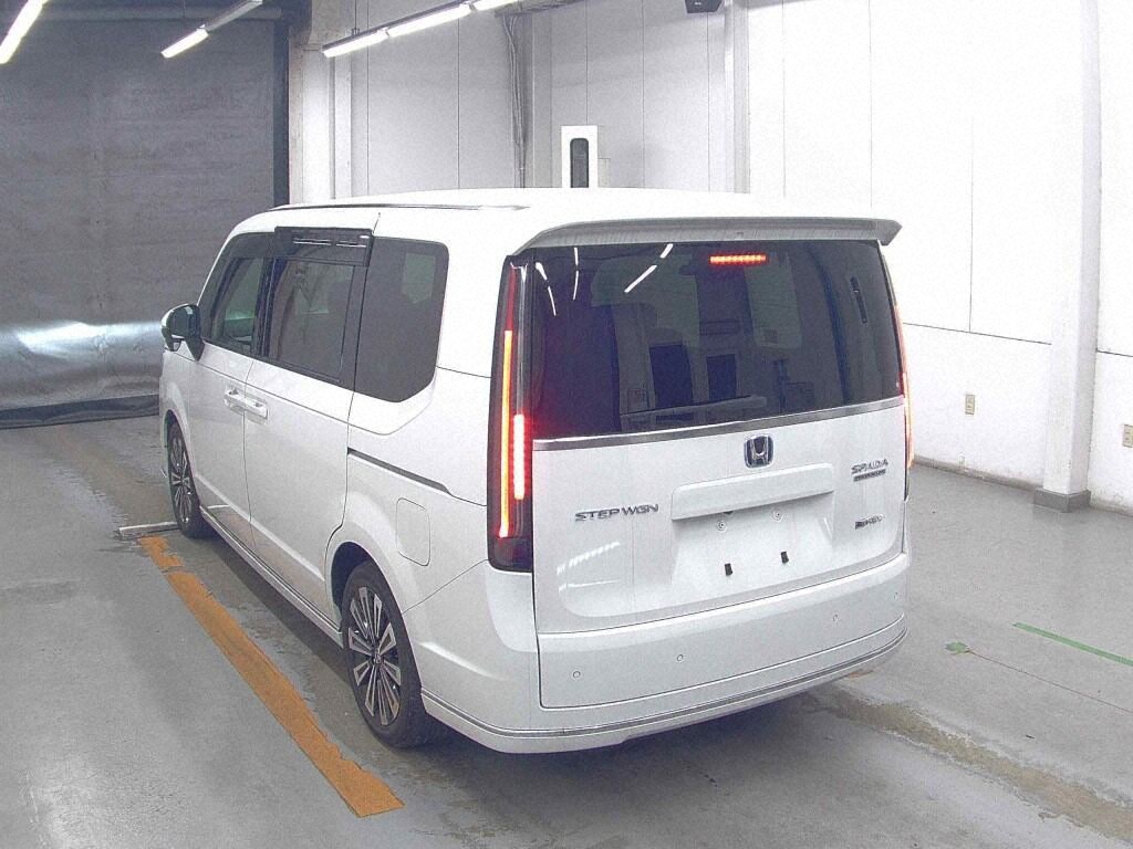 2023 HONDA STEPWAGON SPADA EHEV SPADA PREMIUM LINE photo 2