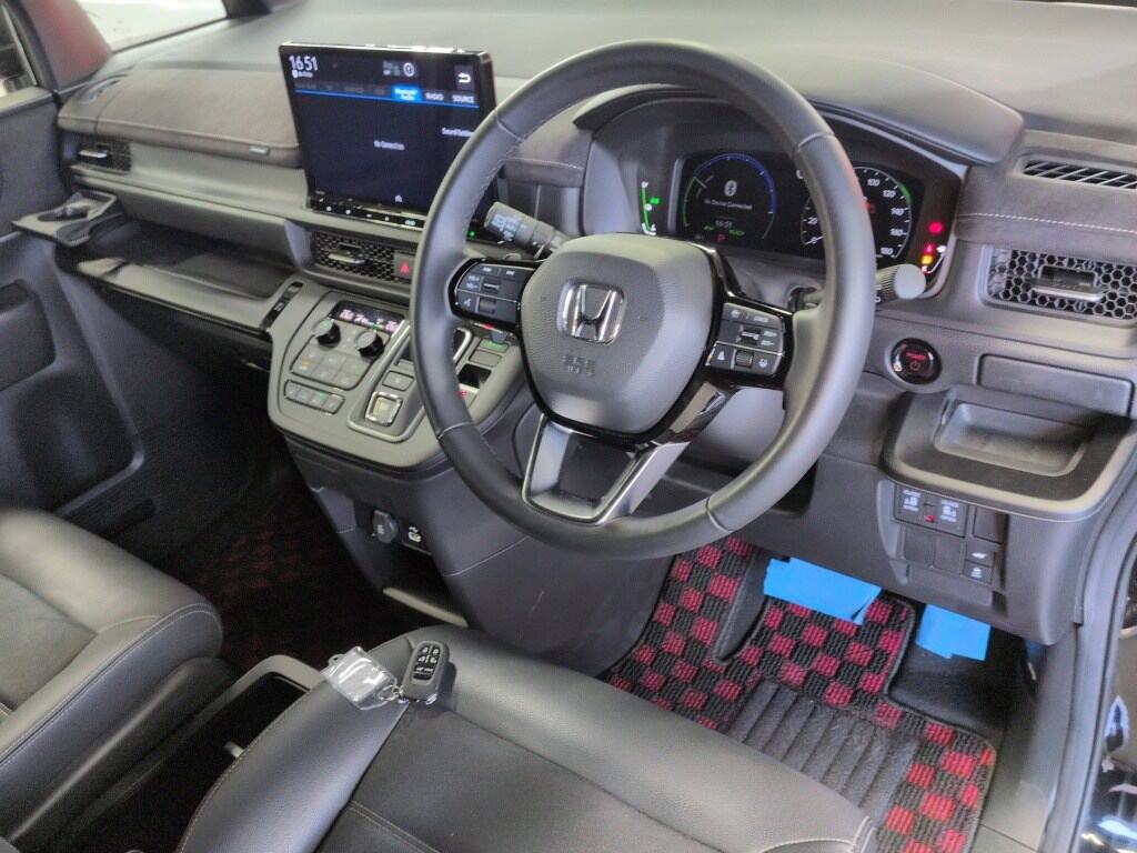 2023 HONDA STEPWAGON SPADA EHEV SPADA PREMIUM LINE photo 3