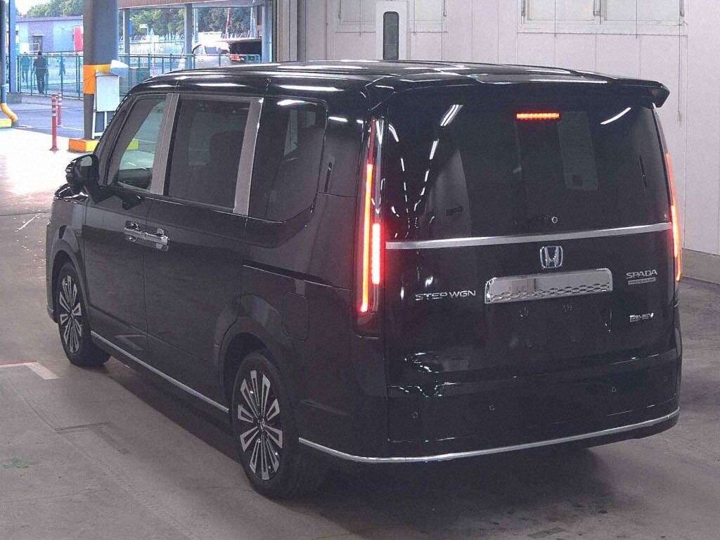 2023 HONDA STEPWAGON SPADA EHEV SPADA PREMIUM LINE photo 2