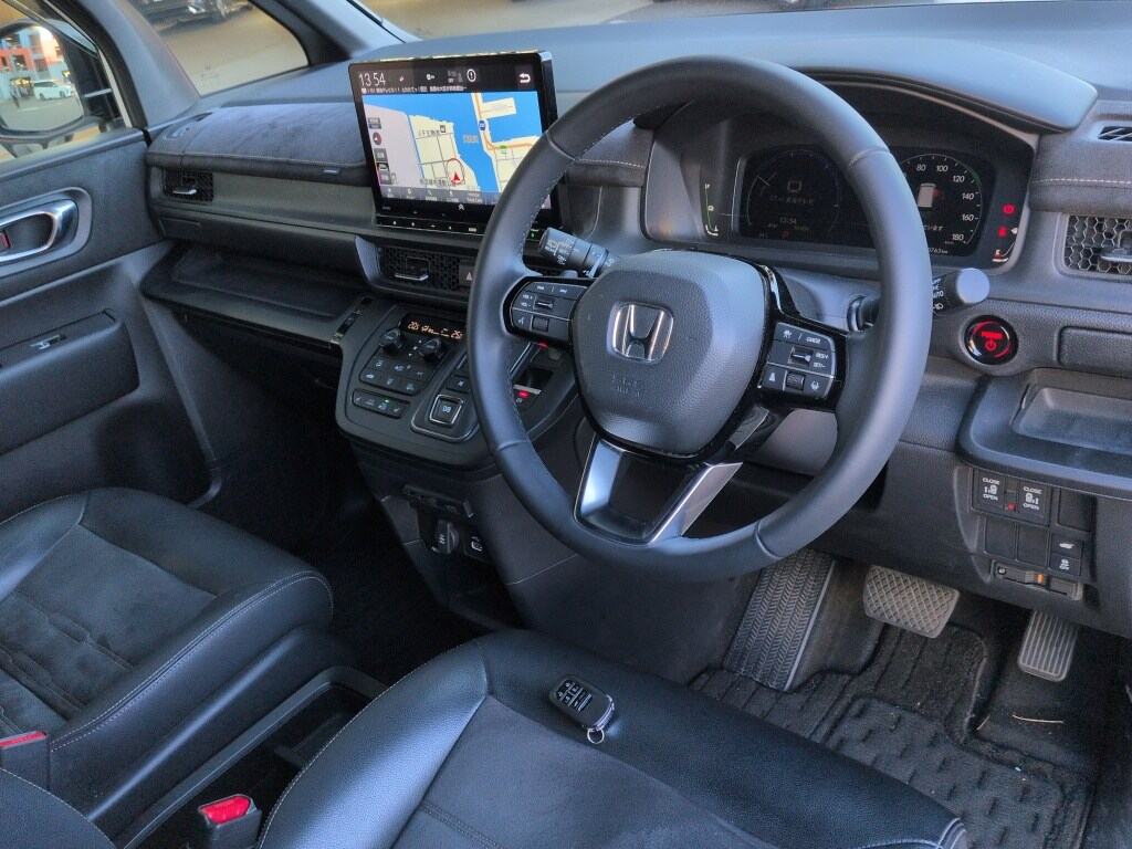 2023 HONDA STEPWAGON SPADA EHEV SPADA PREMIUM LINE photo 3