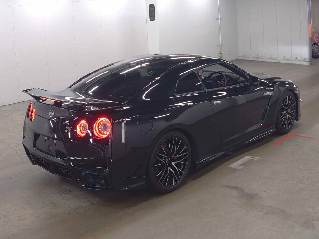 2023 NISSAN GT-R PREMIUM EDITION photo 5