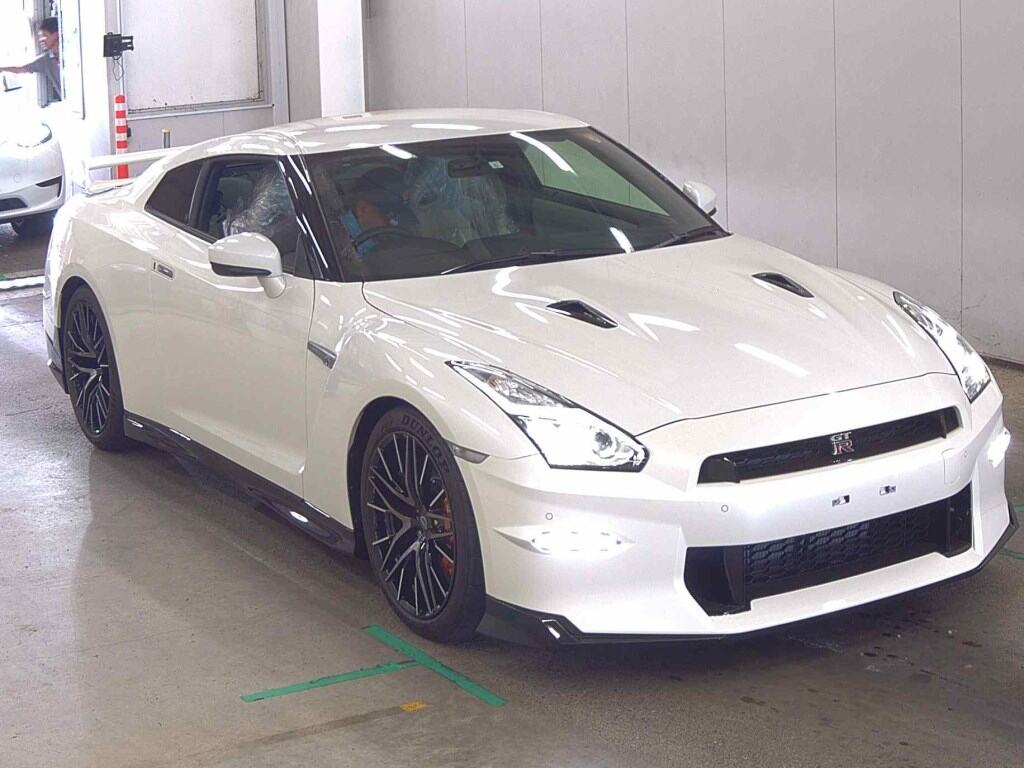 2023 NISSAN GT-R プレミアムエディション