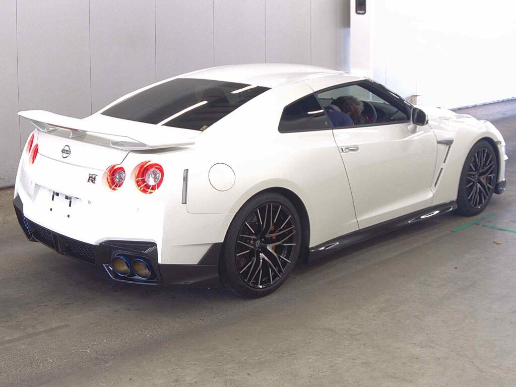 2023 NISSAN GT-R PREMIUM EDITION photo 5