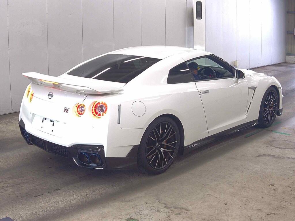 2023 NISSAN GT-R PREMIUM EDITION photo 5
