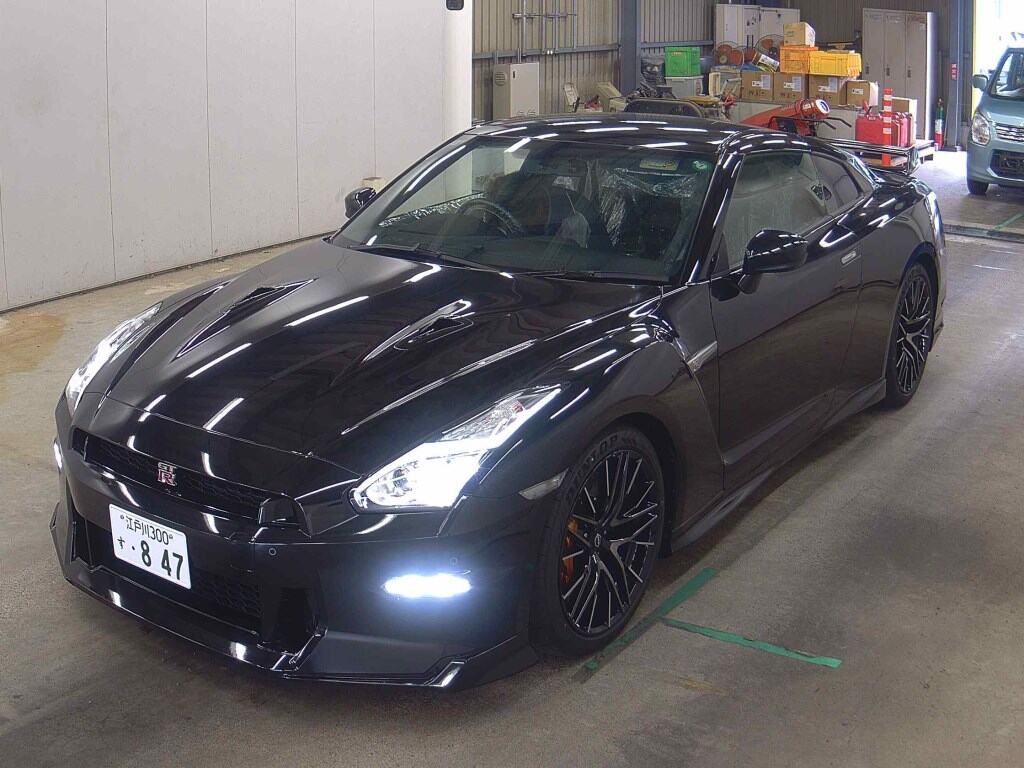 2024 NISSAN GT-R PURE EDITION photo 4