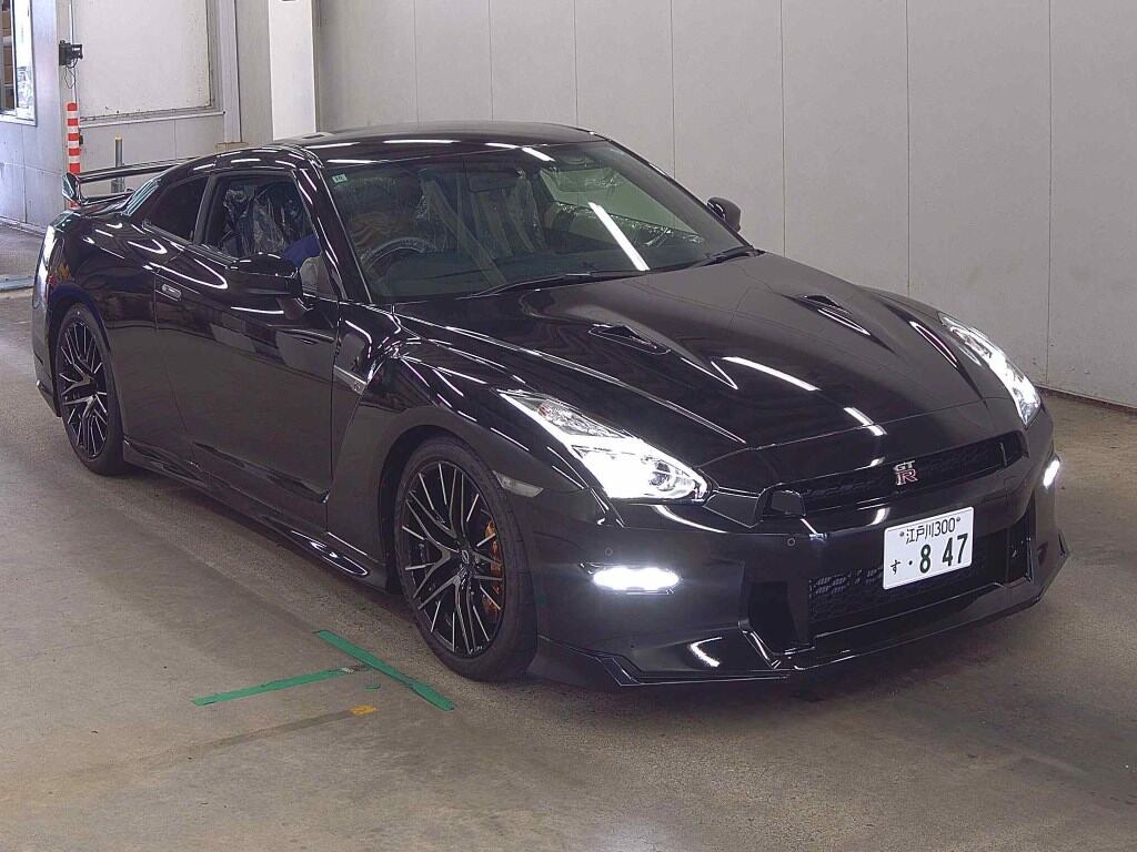 2024 NISSAN GT-R PURE EDITION