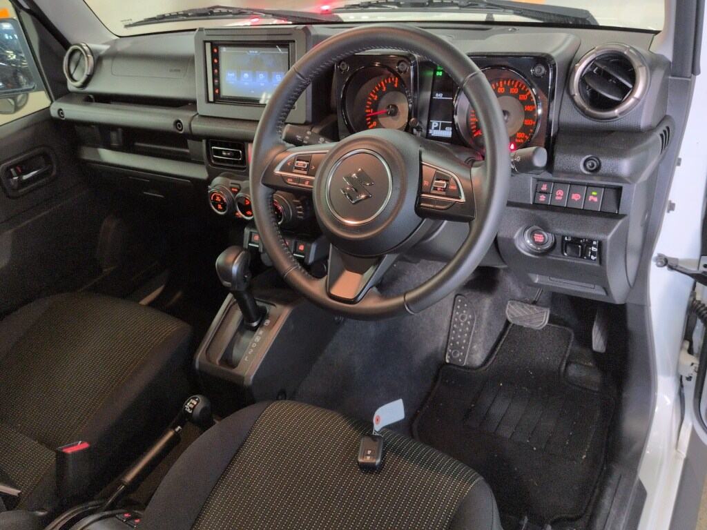 2025 SUZUKI JIMNY SIERRA JC photo 3
