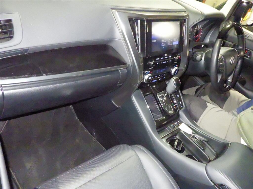 2023 TOYOTA ALPHARD 2.5S C PACKAGE photo 3
