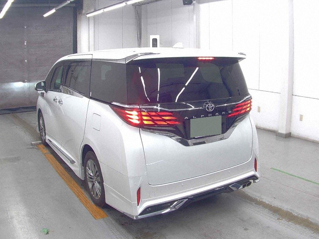 2023 TOYOTA LAND CRUISER PRADO TX L PACKAGE photo 3
