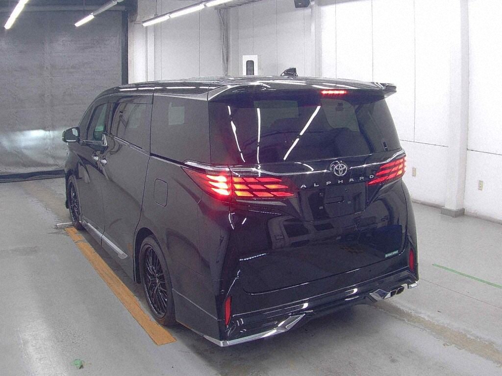 2023 TOYOTA ALPHARD Z photo 2