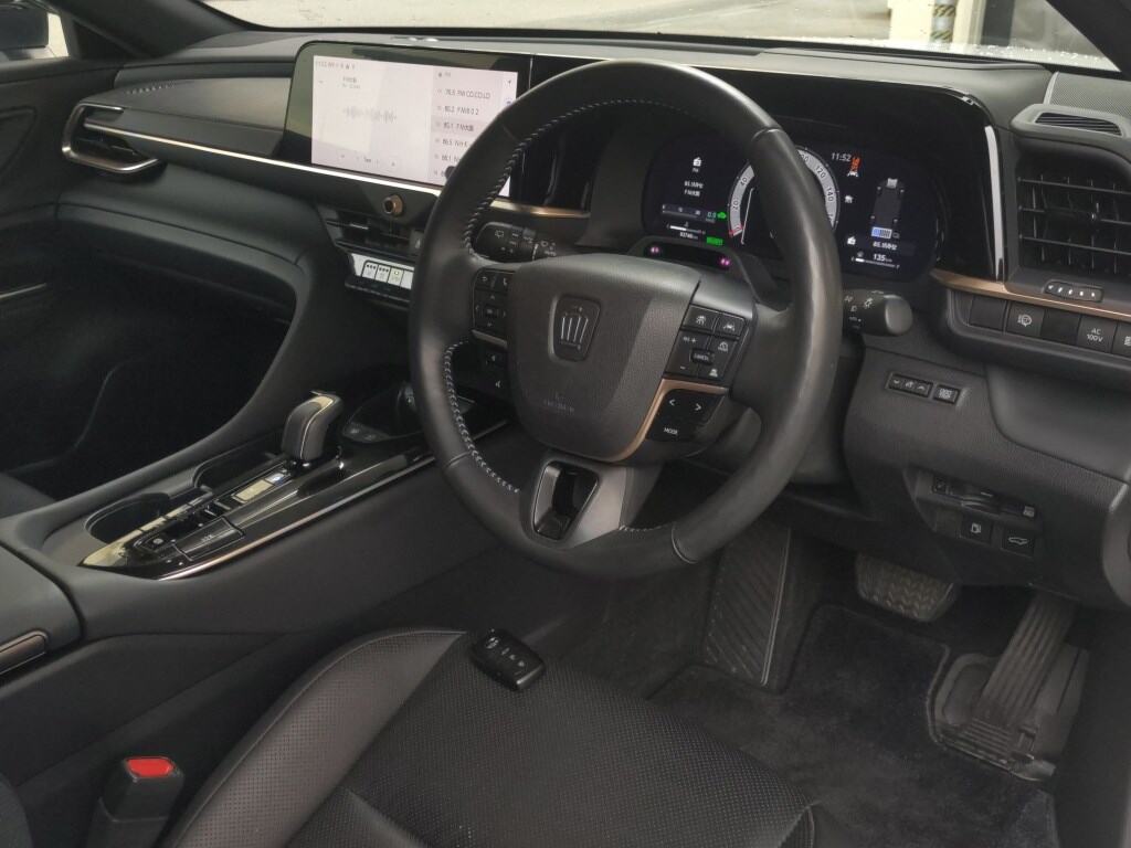 2023 TOYOTA CROWN SPORT SPORT Z (HEV) photo 3