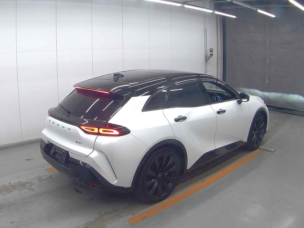 2023 TOYOTA CROWN SPORT SPORT Z (HEV) photo 5