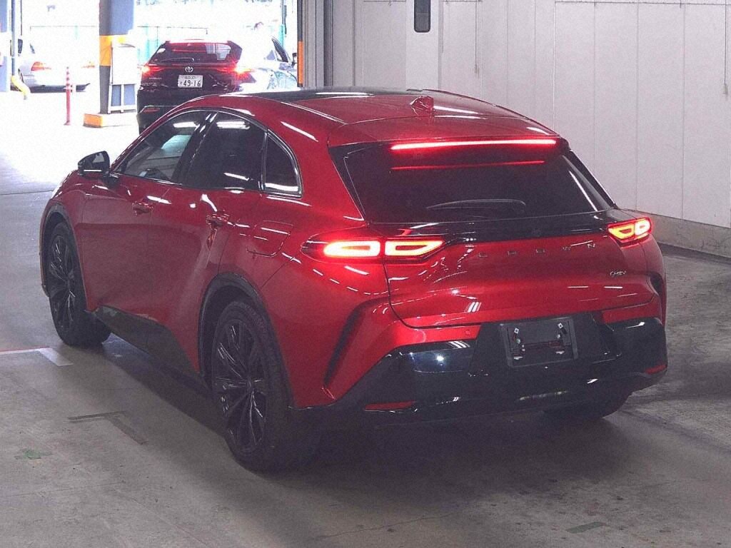 2023 TOYOTA CROWN SPORT SPORT Z (HEV) photo 2
