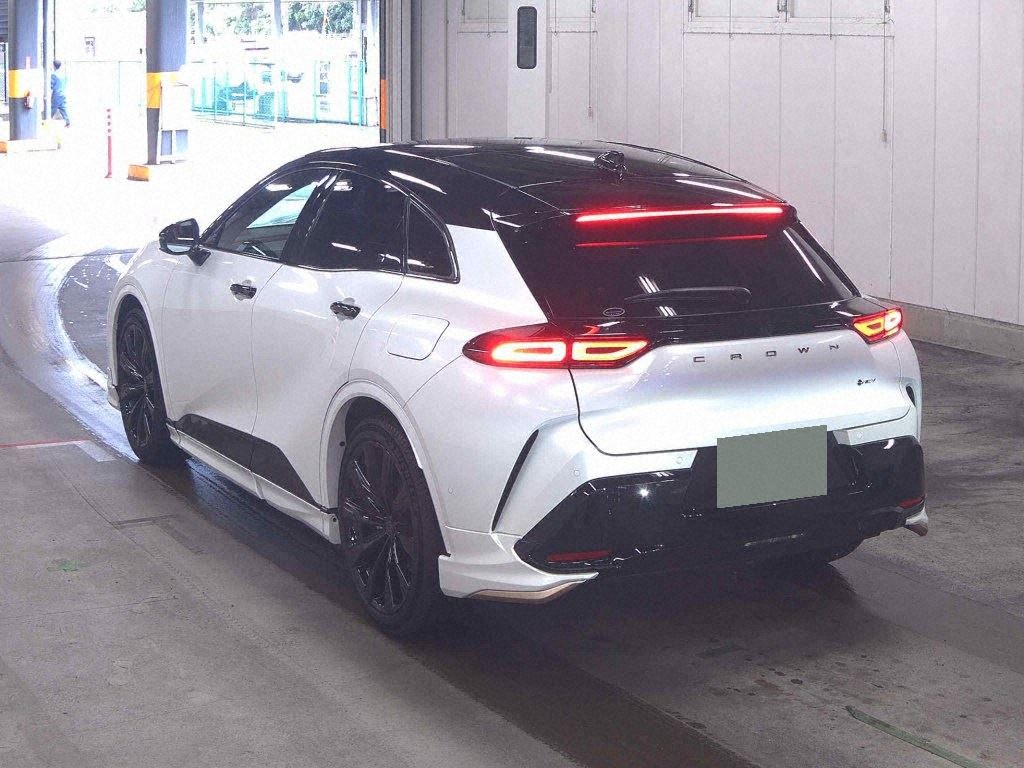 2024 TOYOTA CROWN SPORT SPORT Z (HEV) photo 2