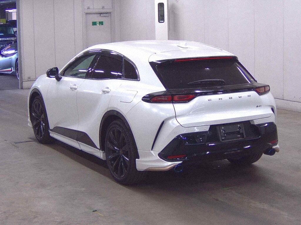 2024 TOYOTA CROWN SPORT SPORT Z (HEV) photo 2