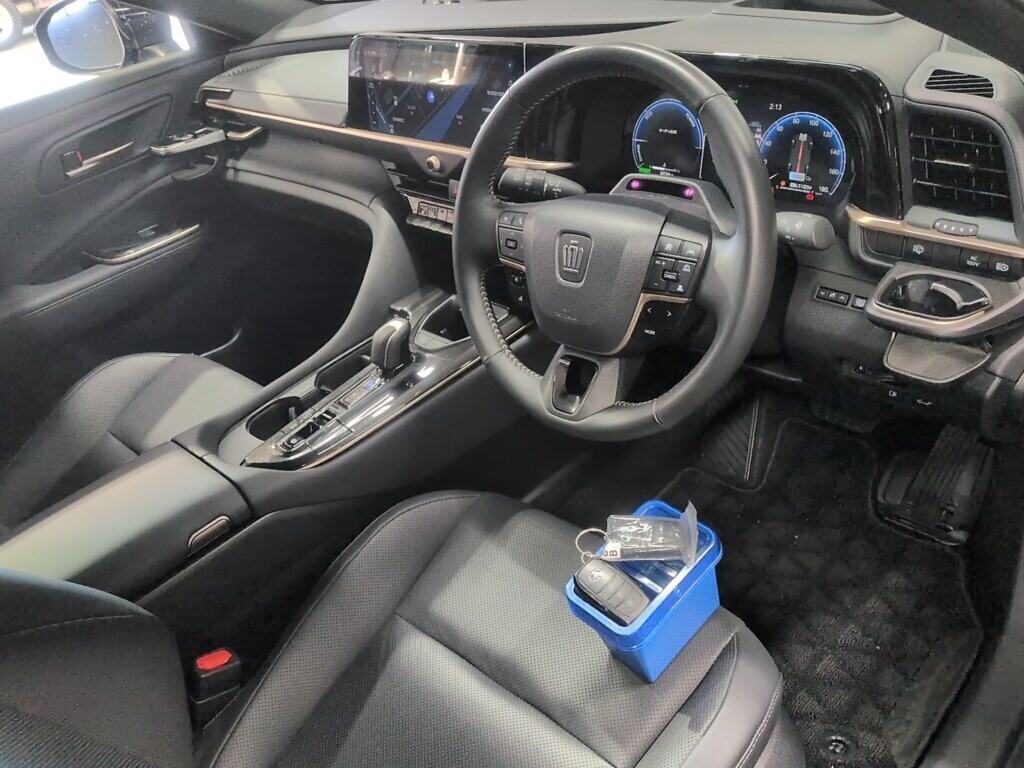 2025 TOYOTA CROWN SPORT SPORT Z (HEV) photo 3