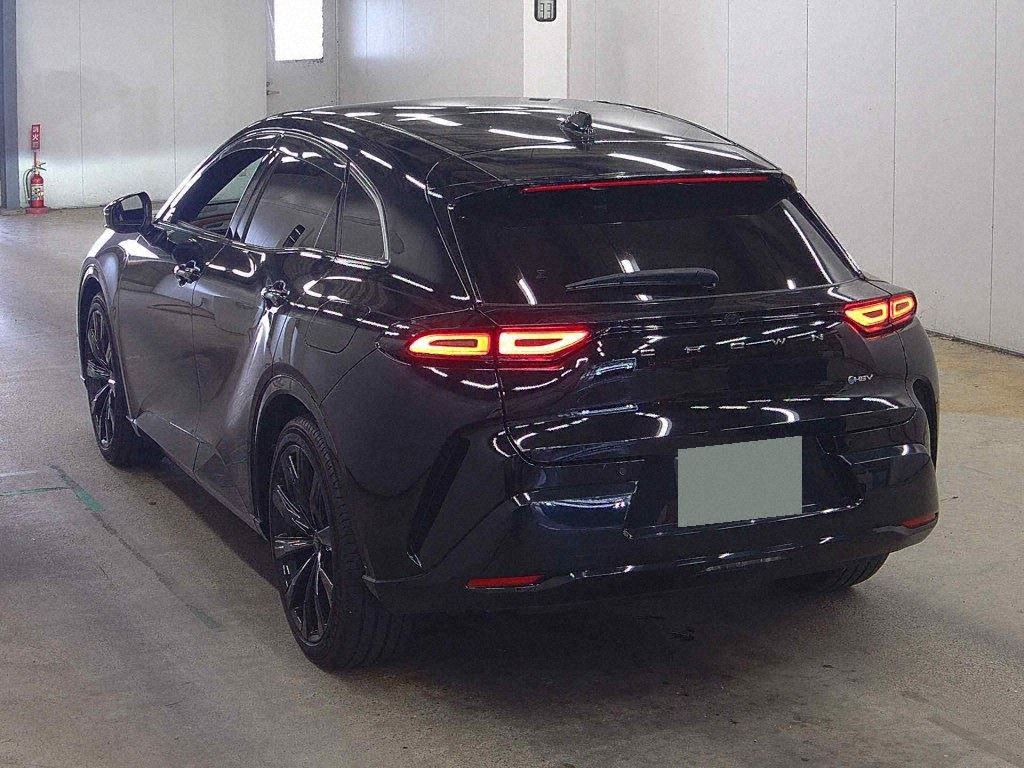 2023 TOYOTA CROWN SPORT SPORT Z (HEV) photo 2