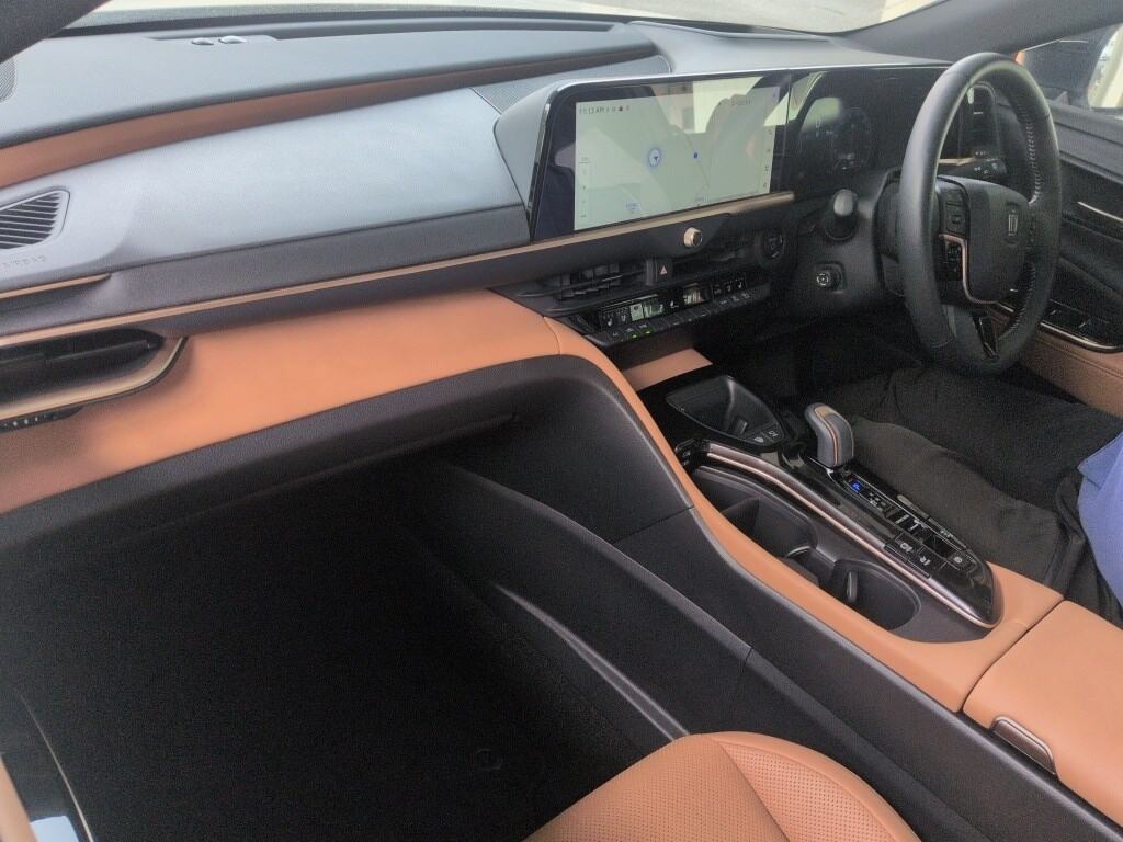 2025 TOYOTA CROWN SPORT SPORT Z (HEV) photo 3