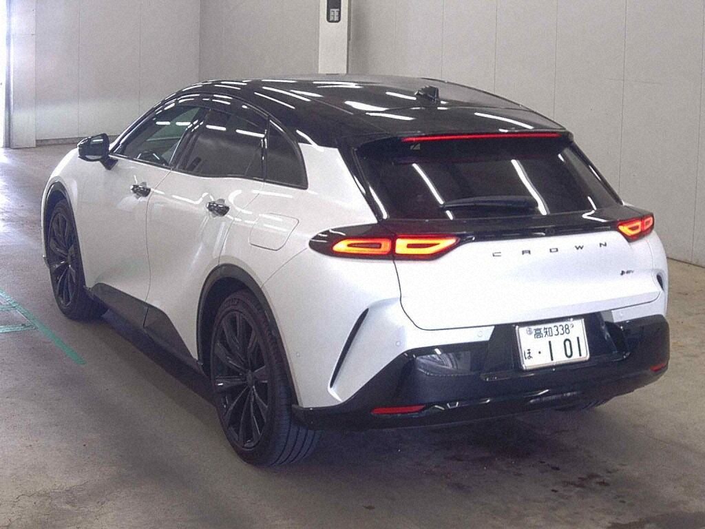2025 TOYOTA CROWN SPORT SPORT Z (HEV) photo 2