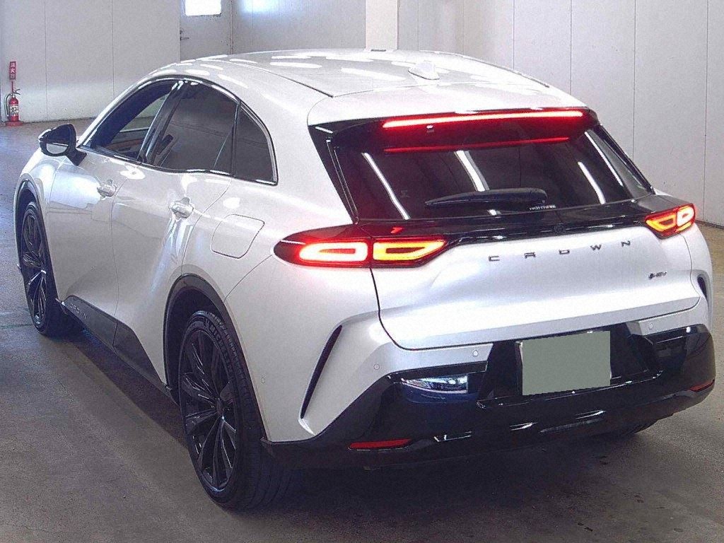 2025 TOYOTA CROWN SPORT SPORT Z (HEV) photo 2