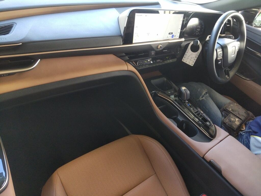 2024 TOYOTA CROWN SPORT SPORT Z (HEV) photo 5