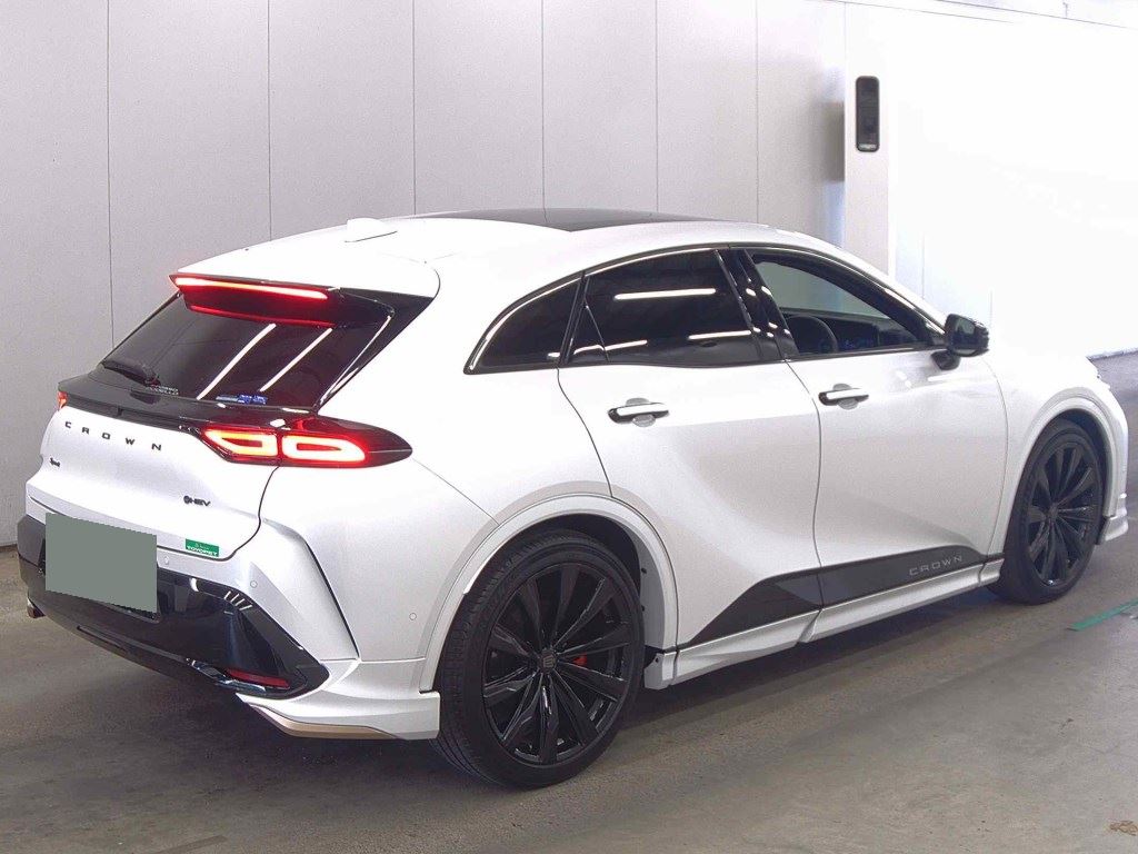 2023 TOYOTA CROWN SPORT SPORT Z (HEV) photo 5