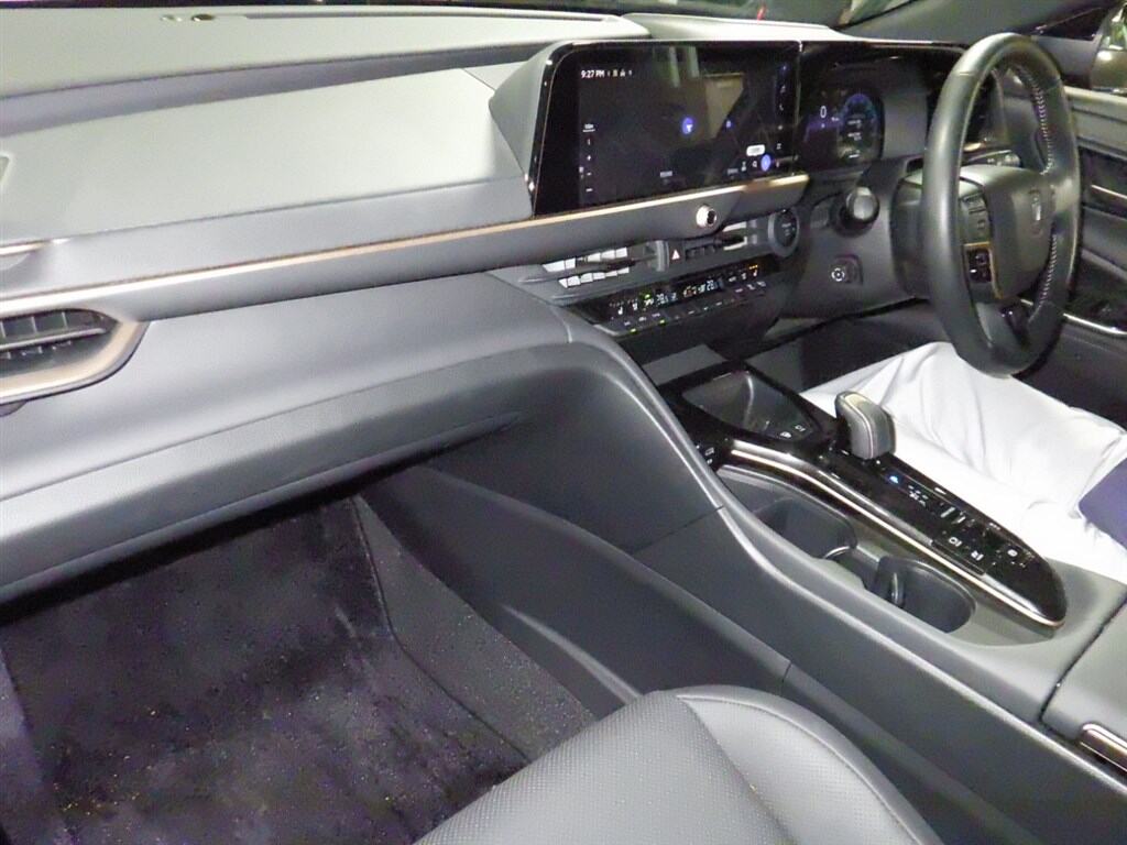 2024 TOYOTA CROWN SPORT SPORT Z (HEV) photo 3