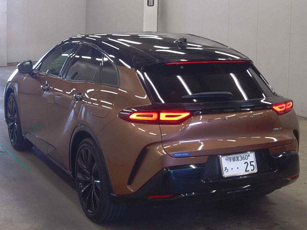 2024 TOYOTA CROWN SPORT SPORT Z (HEV) photo 2