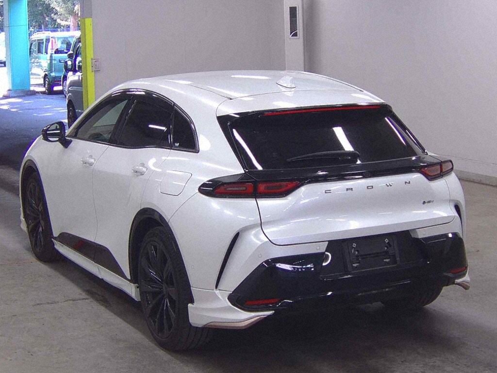 2024 TOYOTA CROWN SPORT SPORT Z (HEV) photo 2